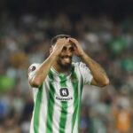 Borja Iglesias tira de ironía para reivindicar su etapa en el Betis: «Tiene que estar mal, si yo no metía goles»