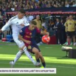 La explicación al “menos mal” de Martínez Munuera en el VAR durante el Clásico