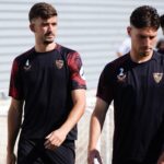 Kike Salas vuelve con el grupo el día antes de recibir al Real Madrid