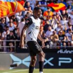 El Valencia comunica a Mosquera que rechaza la primera oferta del Arsenal