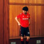 Osasuna presenta su primera camiseta para la próxima temporada