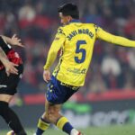 Javi Muñoz, sexta incorporación para la 25/26