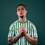 El Betis insiste por Antony en una negociación complicada