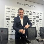 Ron Gourlay se estrena con mensaje a la plantilla: «El jugador que no quiera estar, no estará en el Valencia»