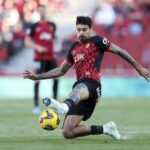 Se calienta la salida Samu Costa