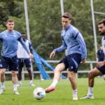 Turrientes tiene que abandonar el entrenamiento tras recibir una dura entrada