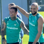 Amrabat se estrena en una sesión de entrenamiento sin Bartra