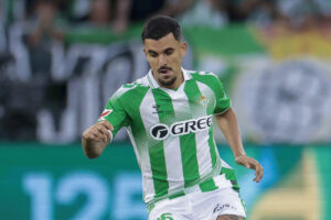 Ceballos disfruta de un recibimiento soñado: «Me fui de un gran club, pero ahora el Betis es un gigante»