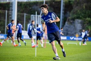 Fort vuelve a entrenar con el grupo y Matarazzo verá si está o no para recibir al Dépor