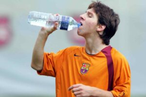 El informe de La Masía que desaconsejaba el fichaje de Messi en el 2000: «Creo que no se debe fichar»