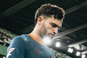 Ser delantero del Valencia, hoy: solo un gol de un ‘9’… mientras sí rinden en los otros 19 equipos