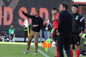 Anselmi: «Entendimos los momentos del partido, tanto en la previa como durante»